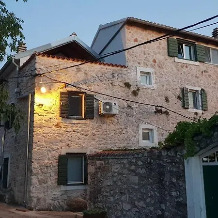 Stonehouse On The Hill Holiday home Murter