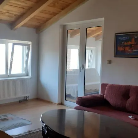 Holiday home Stonehouse On The Hill *