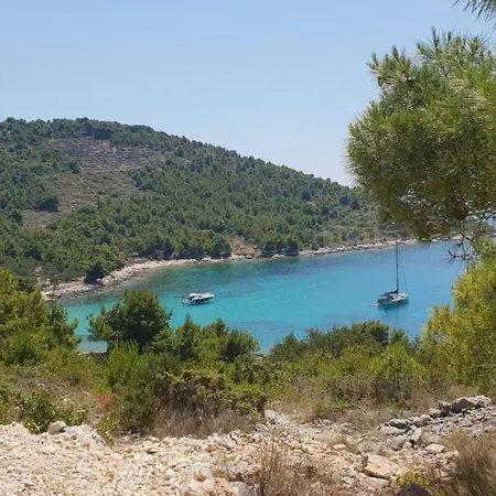 Stonehouse On The Hill *